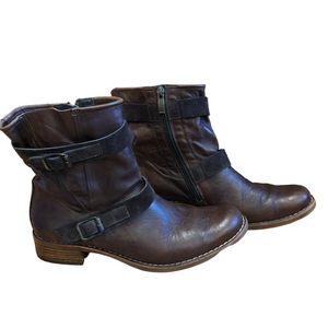 PAUL Green Munchen brown leather ankle boots with 1.25” stacked heel. Size 6.5